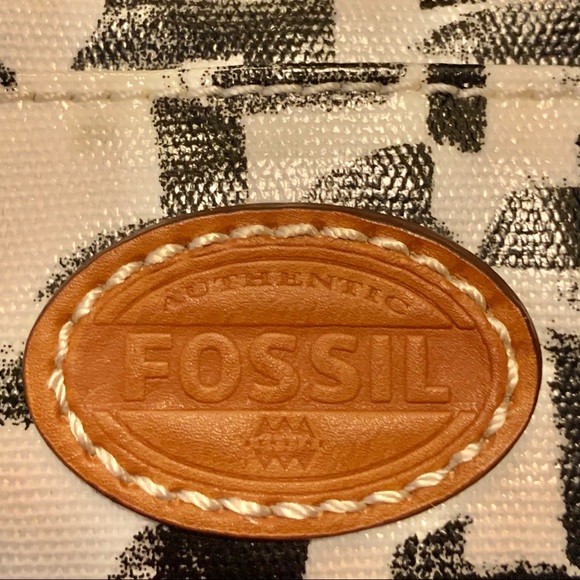 NWOT Fossil Coated Canvas Crossbody Purse - Picture 3 of 13